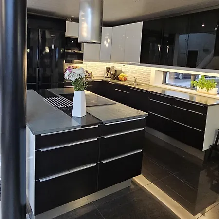 Huvilat Lambro Espoo